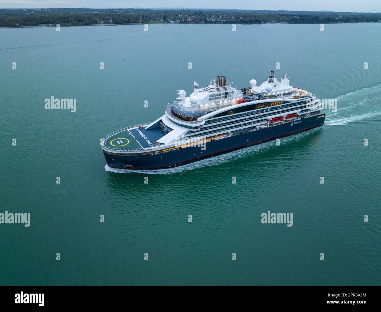 Le Commandant Charcot è una nave da crociera rompighiaccio gestita dalla compagnia di navigazione francese compagnie du Ponant. Arrivo al porto di Southampton Foto Stock