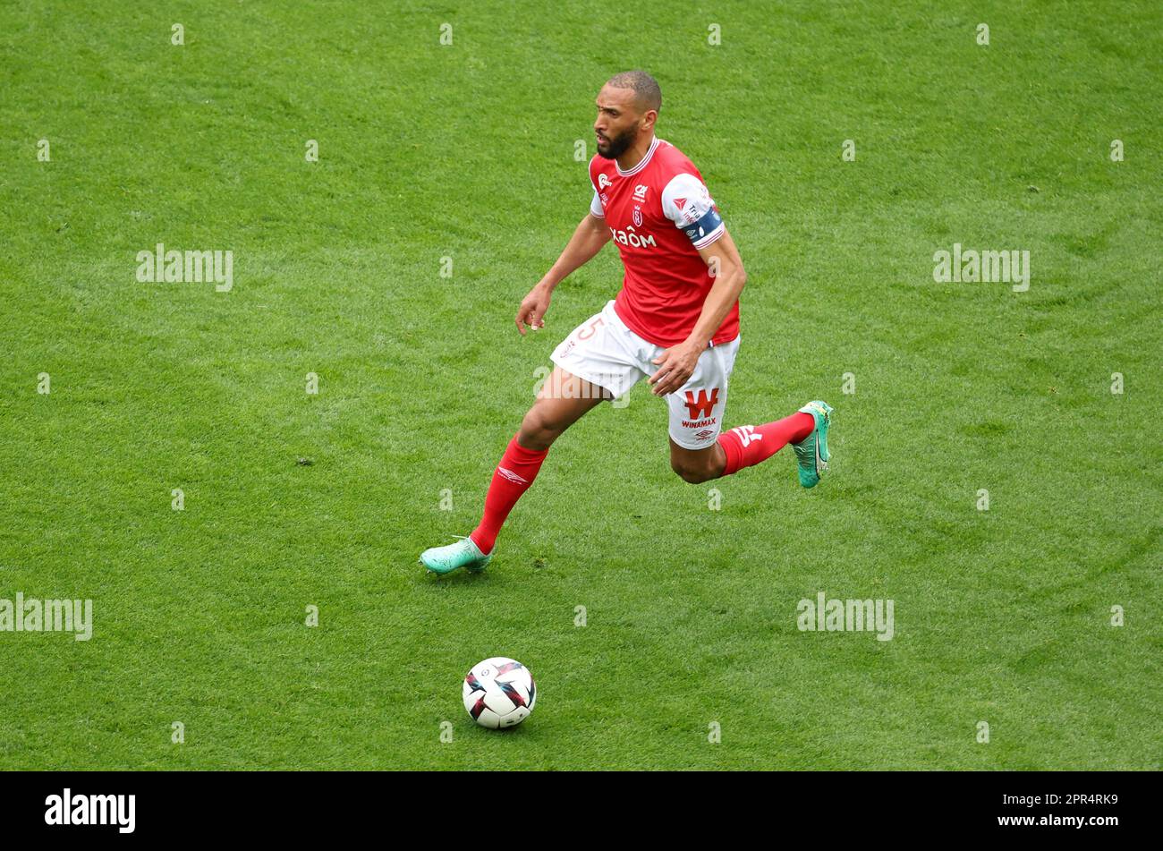 Reims, Francia. 23rd Apr, 2023. Yunis Abdelhamid di Reims durante il campionato francese Ligue 1 partita di calcio tra Stade de Reims e RC Strasburgo il 23 aprile 2023 allo Stade Auguste Delaune di Reims, Francia - Foto Jean Catuffe/DPPI Credit: DPPI Media/Alamy Live News Foto Stock