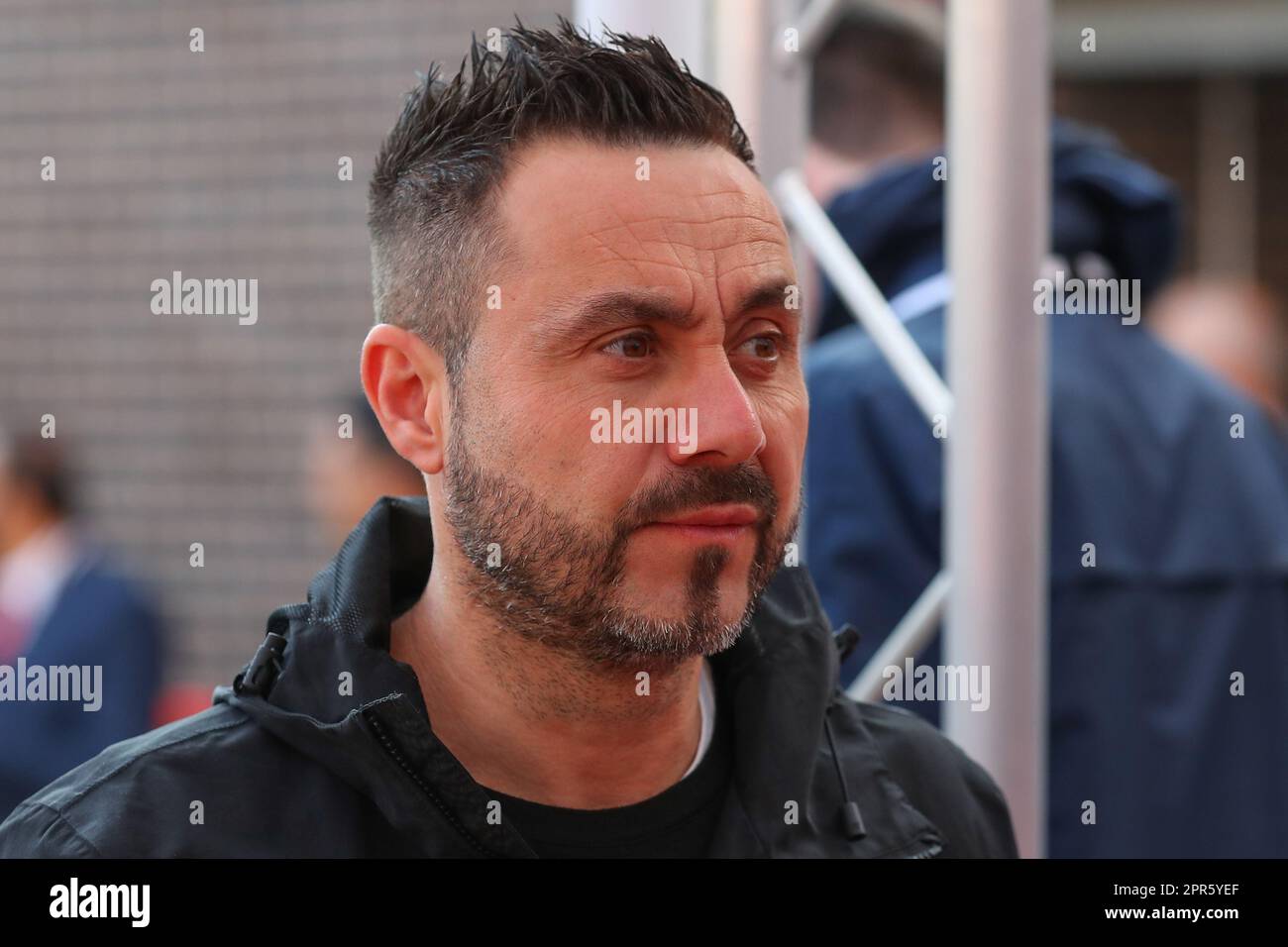 Nottingham, Regno Unito. 26th Apr, 2023. Roberto De Zerbi Manager di Brighton & Hove Albion arriva in testa alla partita della Premier League Nottingham Forest vs Brighton e Hove Albion a City Ground, Nottingham, Regno Unito, 26th aprile 2023 (Foto di Gareth Evans/News Images) a Nottingham, Regno Unito il 4/26/2023. (Foto di Gareth Evans/News Images/Sipa USA) Credit: Sipa USA/Alamy Live News Foto Stock