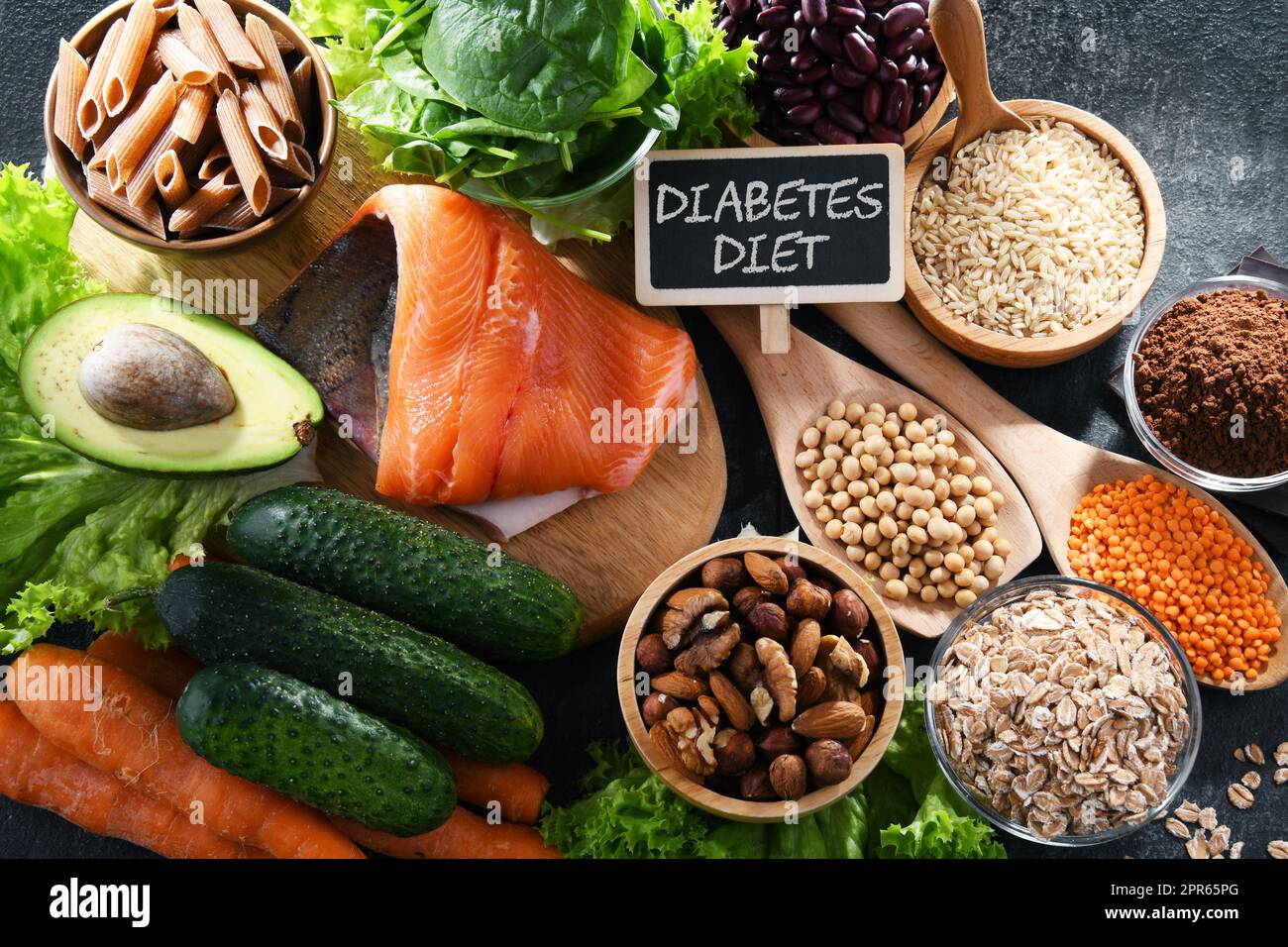 Alimenti consigliati per stabilizzare i livelli di insulina e zucchero nel sangue Foto Stock