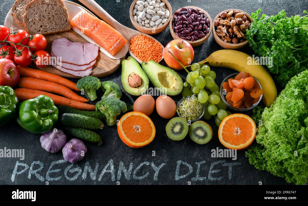 Prodotti alimentari consigliati per la gravidanza. Dieta sana Foto Stock