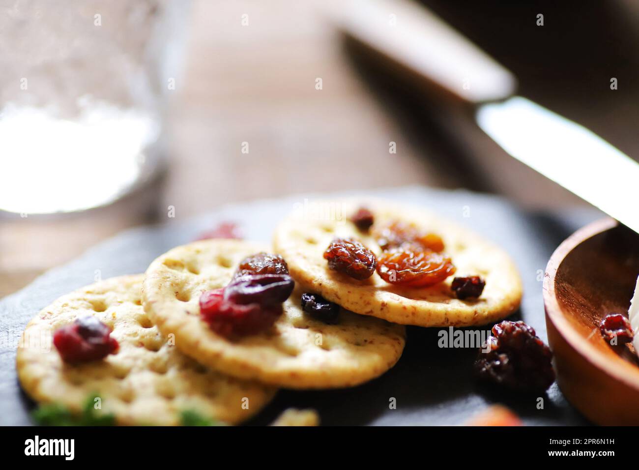 Cracker e snack di frutta secca Foto Stock