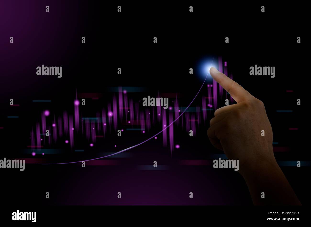 Uomo che punta con la mano al grafico delle statistiche delle borse e dei mercati finanziari e al grafico aziendale della tecnologia di metavasi digitale con il concetto di economia della crescita. Foto Stock