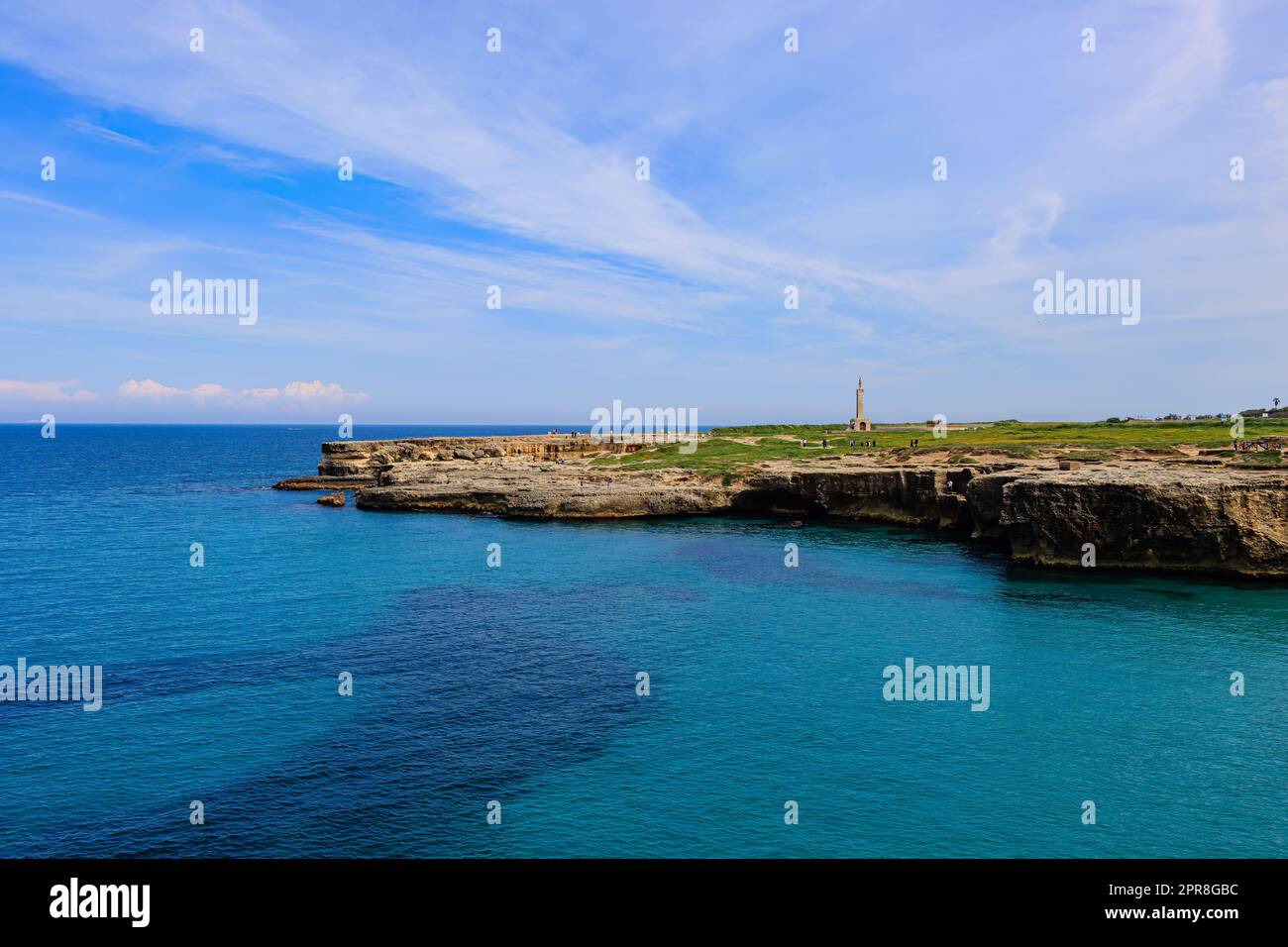 Vecchia Roca, città costiera del Salento e uno dei porti di Melendugno, in provincia di Lecce. Foto Stock