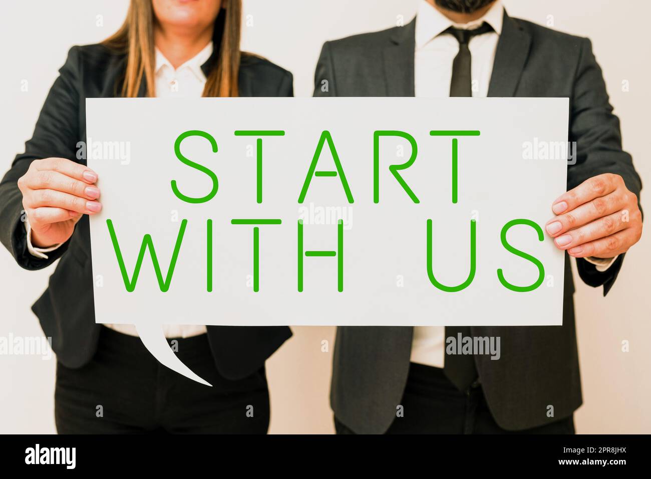 Scrivere a mano il testo inizia da noi. Internet Concept inizia su invito della nostra azienda a entrare a far parte di un team aziendale che detiene importanti informazioni su Speech Bubble da entrambe le parti. Foto Stock