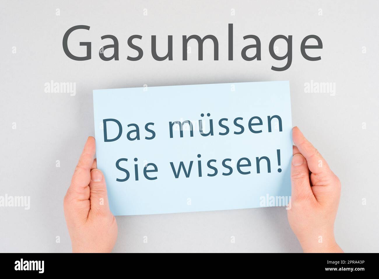 la commissione gas è in lingua tedesca sulla carta, nuova tassa di regolamento in Germania, rischio di impoverimento della popolazione, crisi energetica Foto Stock