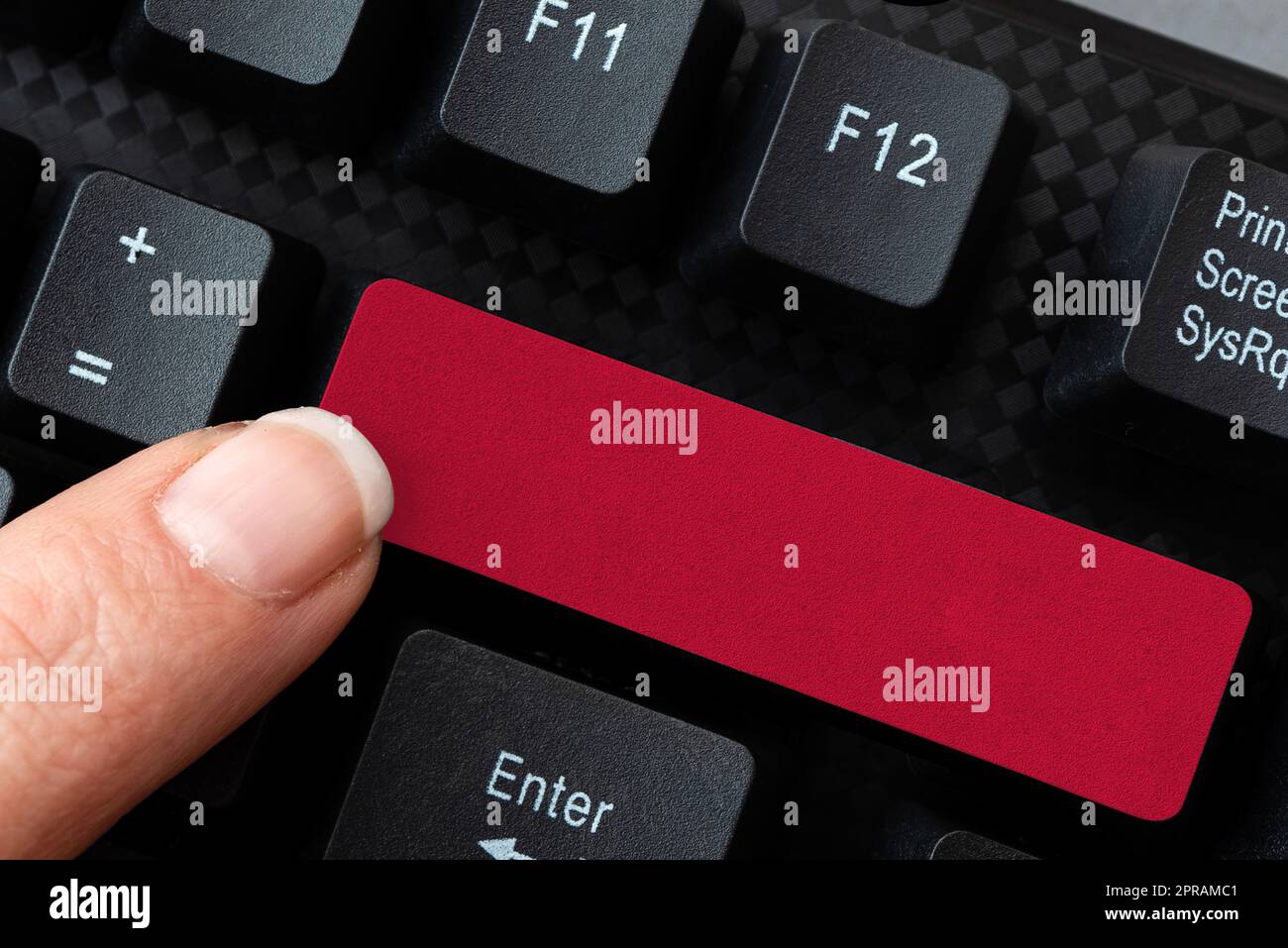 Download dei dati dei file online, caricamento dei codici di programmazione, chat e attività di navigazione, raccolta delle informazioni, dispositivo di elaborazione, Imparare cose nuove Foto Stock