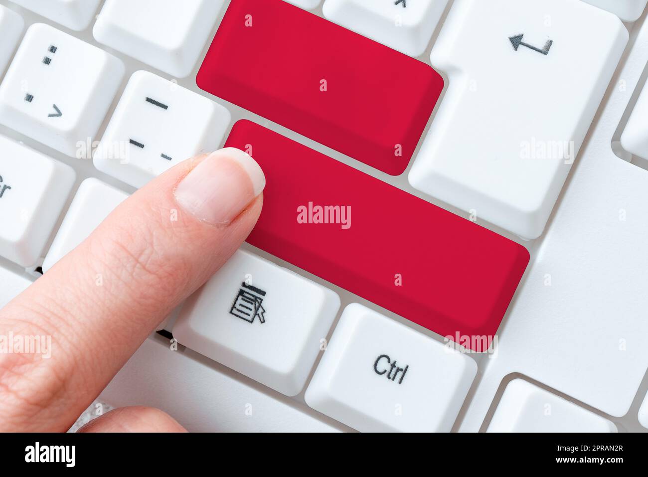 Download dei dati dei file online, caricamento dei codici di programmazione, chat e attività di navigazione, raccolta delle informazioni, dispositivo di elaborazione, Imparare cose nuove Foto Stock