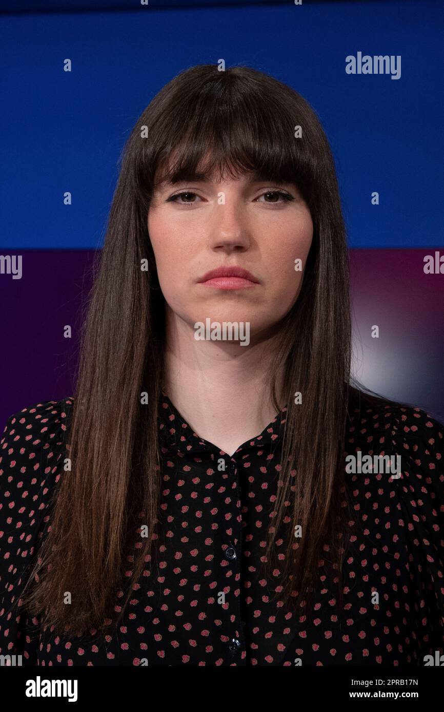 Colonia, Germania. 26th Apr, 2023. Carla HINRICHS, speaker dell'ultima generazione, ritratto, ritratto, immagine singola ritagliata, motivo singolo, 'Maischberger', talk show, WDR/ARD, 26 aprile 2023. Credit: dpa/Alamy Live News Foto Stock