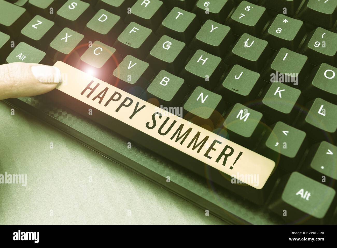 Didascalia di testo che presenta Happy Summer. Business idea spiagge Sunshine relax caldo Sunny Season Solstice -48797 Foto Stock