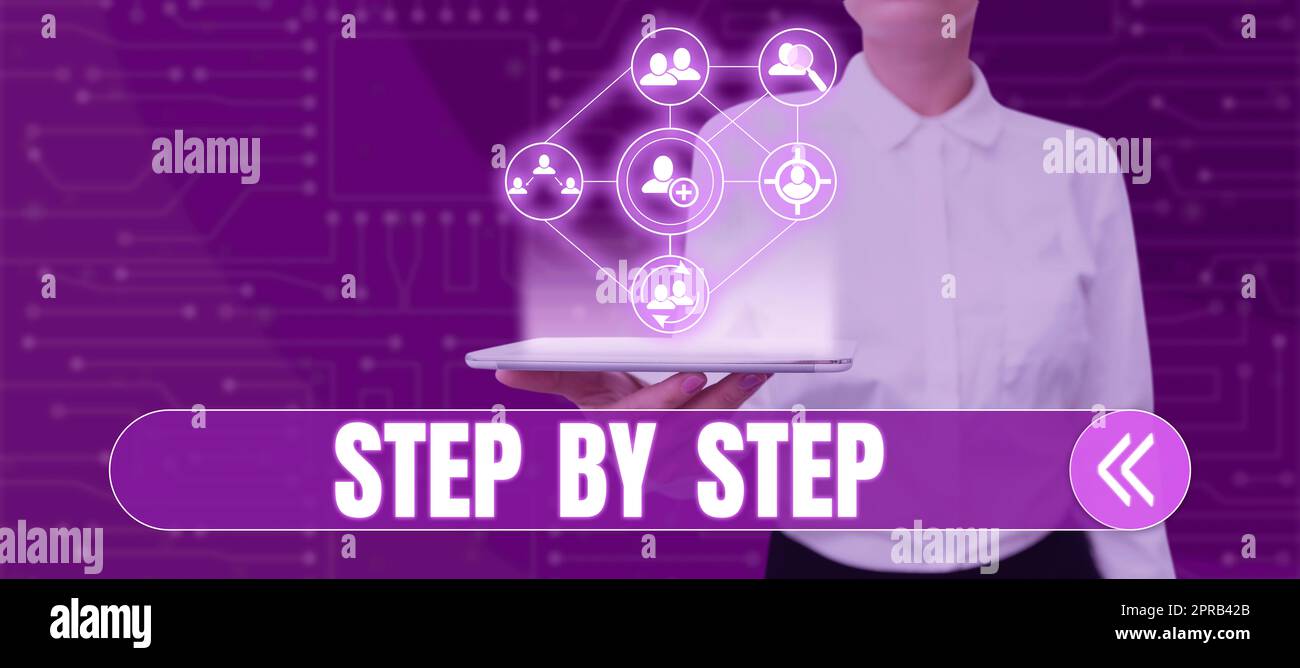 Testo che mostra l'ispirazione passo per passo. Foto concettuale Slow Progress Road to Success Direction Development Growth Woman Holding tablet with Digital Human S Presenting Data Exchange. Foto Stock