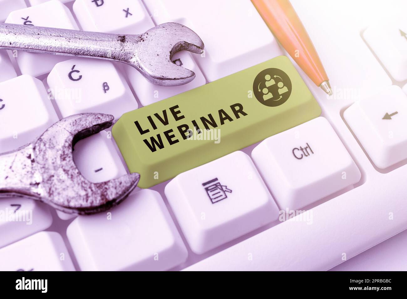 Seminario Web dal vivo sulla scrittura a mano di testo. Foto concettuale Seminario interattivo trasmesso sul web Real Time -49170 Foto Stock