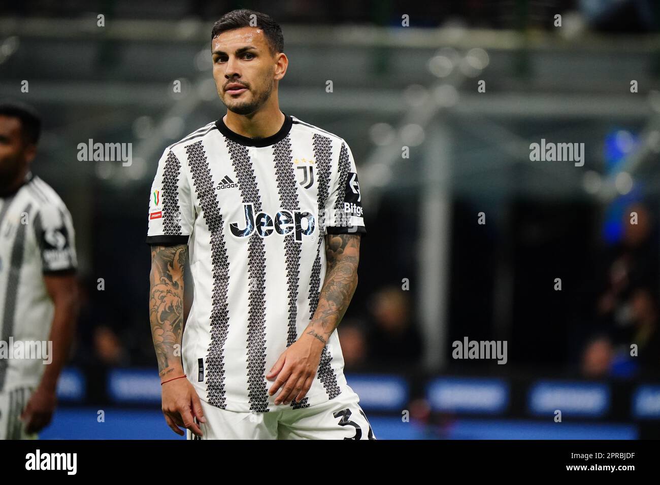 Milano, Italia. 26th Apr, 2023. Leandro Paredes (Juventus FC) durante la Coppa Italia, Coppa Italia, semifinali, 2nd partite di calcio tra FC Internazionale e Juventus FC il 26 aprile 2023 allo stadio Giuseppe Meazza di Milano - Foto Morgese-Rossini/DPPI Credit: DPPI Media/Alamy Live News Foto Stock