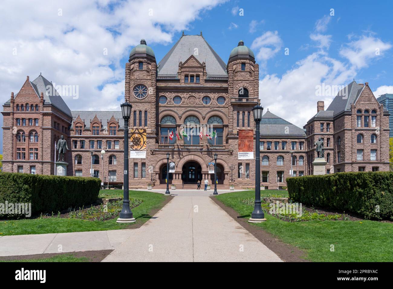 Toronto, ON, Canada-26 aprile 2023: Ontario legislative Building a Queen's Park, Toronto, Canada Foto Stock