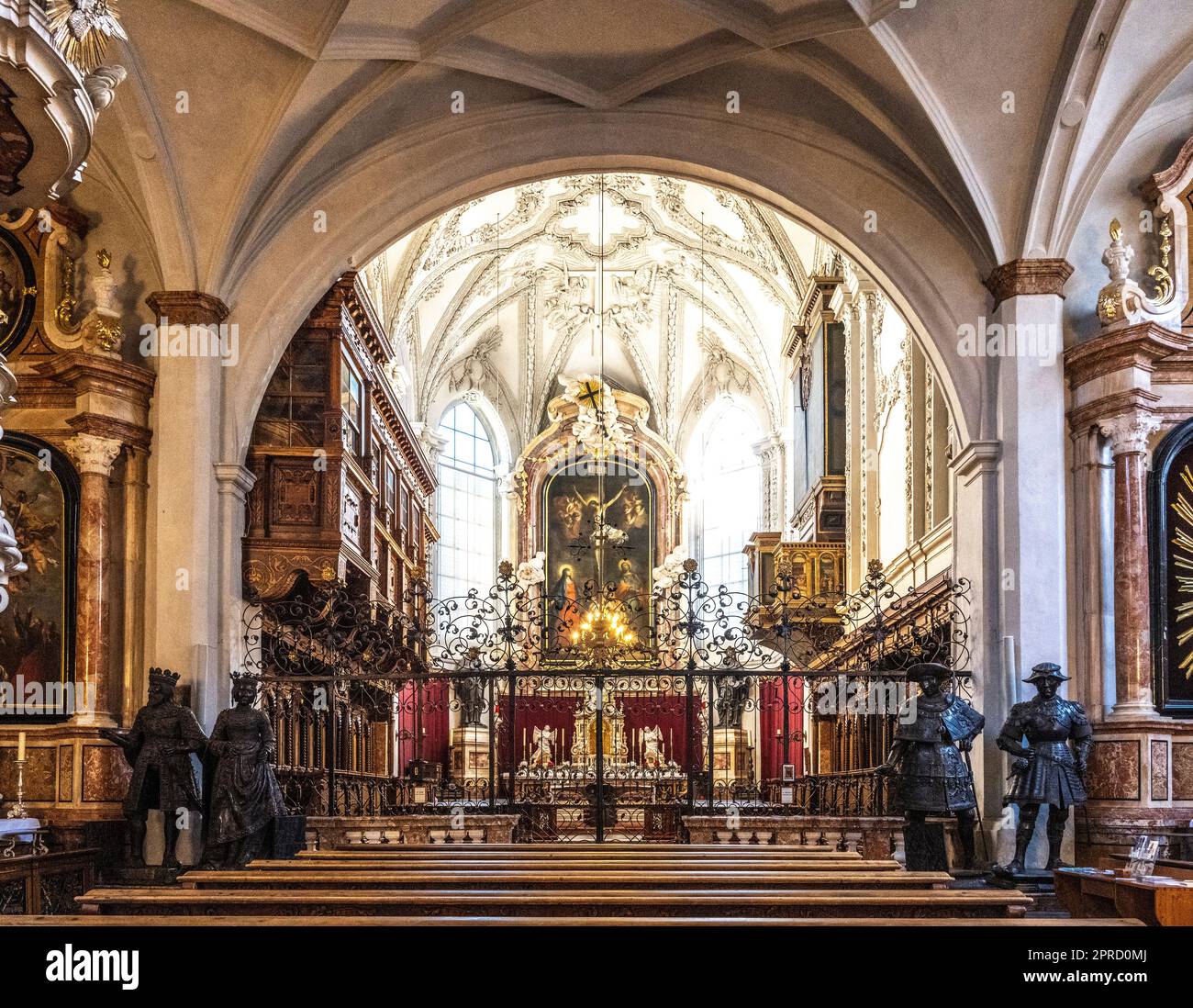 Altare maggiore al Museo Hofkirche in onore di Massimiliano I. Foto Stock