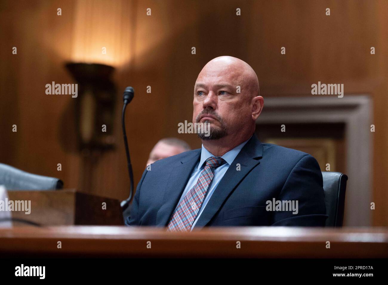 Washington, Stati Uniti. 26th Apr, 2023. McAlester, il capo della polizia dell'Oklahoma Kevin Hearod testimonia dinanzi alla commissione del Senato degli Stati Uniti sulla sicurezza interna e gli affari governativi sottocommissione sulle operazioni governative e la gestione delle frontiere per esaminare gli effetti dell'aumento della migrazione lungo il confine meridionale degli Stati Uniti, a Capitol Hill a Washington, mercoledì 26 aprile 2023. Foto di Cliff Owen/CNP/ABACAPRESS.COM Credit: Abaca Press/Alamy Live News Foto Stock