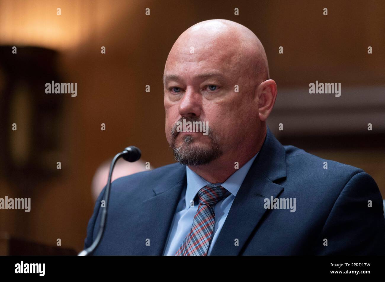 Washington, Stati Uniti. 26th Apr, 2023. McAlester, il capo della polizia dell'Oklahoma Kevin Hearod testimonia dinanzi alla commissione del Senato degli Stati Uniti sulla sicurezza interna e gli affari governativi sottocommissione sulle operazioni governative e la gestione delle frontiere per esaminare gli effetti dell'aumento della migrazione lungo il confine meridionale degli Stati Uniti, a Capitol Hill a Washington, mercoledì 26 aprile 2023. Foto di Cliff Owen/CNP/ABACAPRESS.COM Credit: Abaca Press/Alamy Live News Foto Stock
