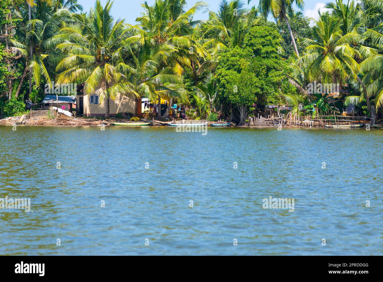 Il lago Hikkaduwa nel nord-est della stessa città turistica Hikkaduwa nello Sri Lanka Foto Stock