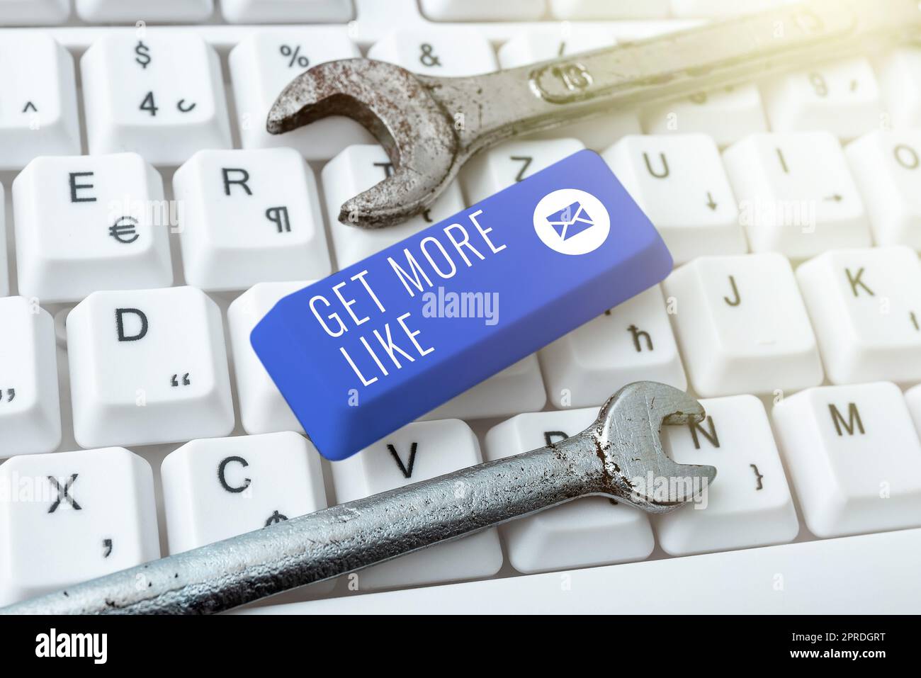 Didascalia concettuale ottenere più simile. Internet Concept Thumbs up Hashtags Page Plugin approvazioni Followers -48977 Foto Stock