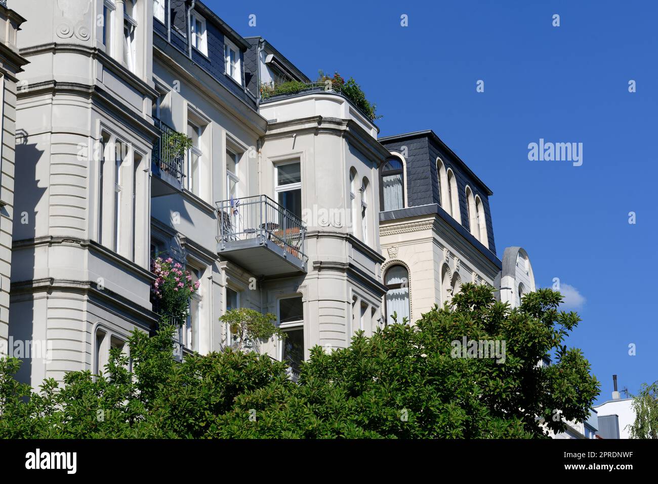 edifici residenziali rappresentativi in stile art nouveau nel quartiere belga di colonia Foto Stock