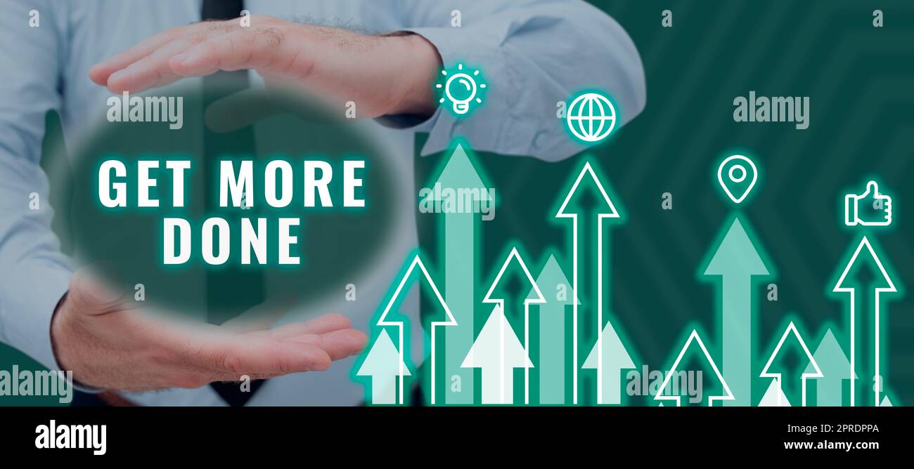 Didascalia concettuale per fare di più. Concetto significato elenco di controllo Gestione del tempo organizzata inizio lavoro duro Act Man che mostra la forma ovale digitale con frecce e S per la pubblicità. Foto Stock