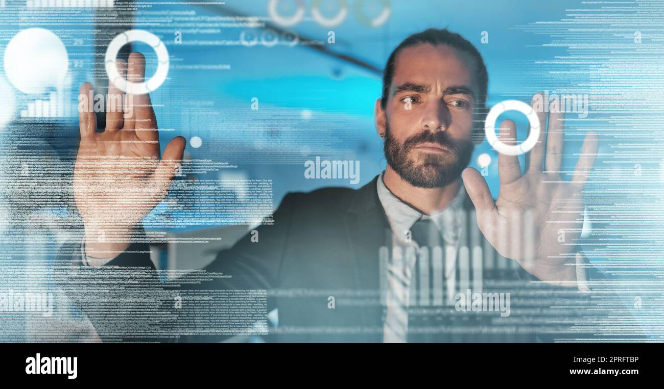 Progettista di software, ingegnere futuristico e programmatore di big data che lavora su erp e tecnologia dell'informazione. Creative, cyber Security e uomo che legge codice di web design per la trasformazione digitale ai iot Foto Stock