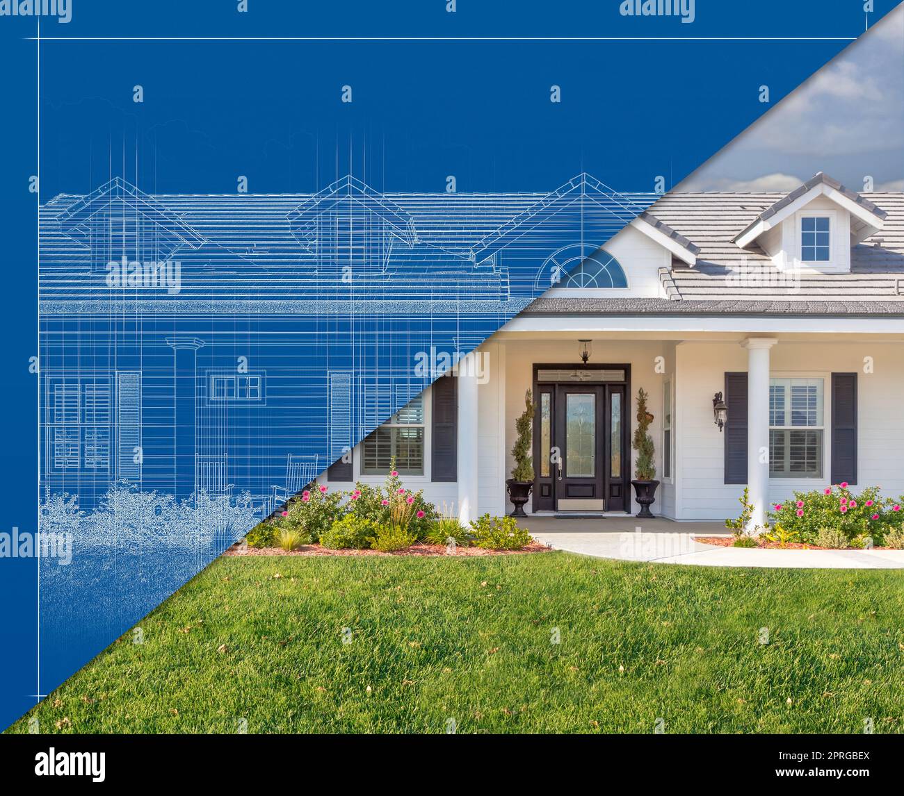 Prima e dopo di disegno di Blueprint della Casa personalizzata alla costruzione finita. Foto Stock