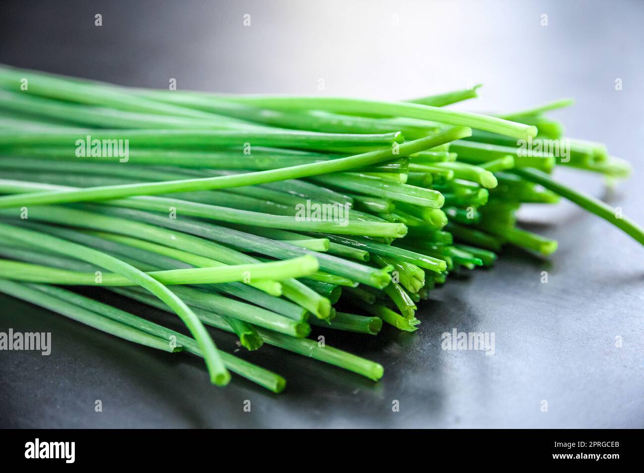 Mazzo di erba cipollina vista primo piano Foto Stock