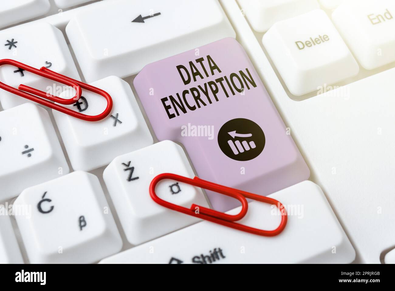 Scrittura a mano testo Data Encryptionalgoritmo a chiave simmetrica per la crittografia dei dati elettronici. Internet Concept Symmetrickey algoritmo per la crittografia dei dati elettronici Foto Stock