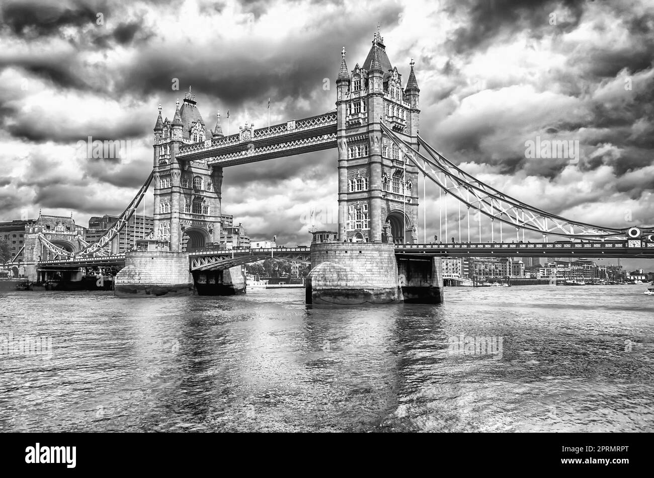 Il Tower Bridge, iconico punto di riferimento di Londra, Regno Unito Foto Stock