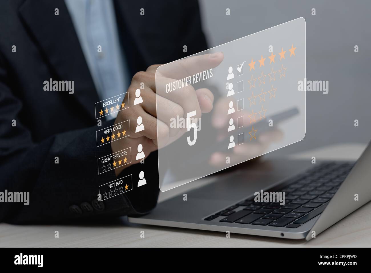 Esperienza del servizio clienti e sondaggio sulla soddisfazione aziendale icona a cinque stelle per il feedback Rivedi il servizio di soddisfazione. Foto Stock