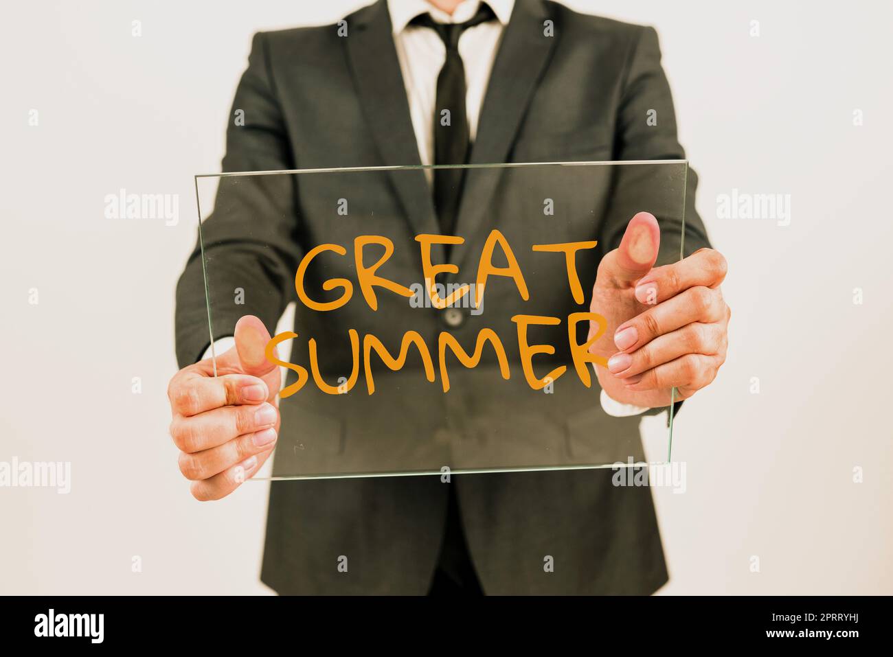 Didascalia concettuale Grande estate. Vetrina d'affari Divertimento buon sole andando alla spiaggia godendosi all'aperto Foto Stock