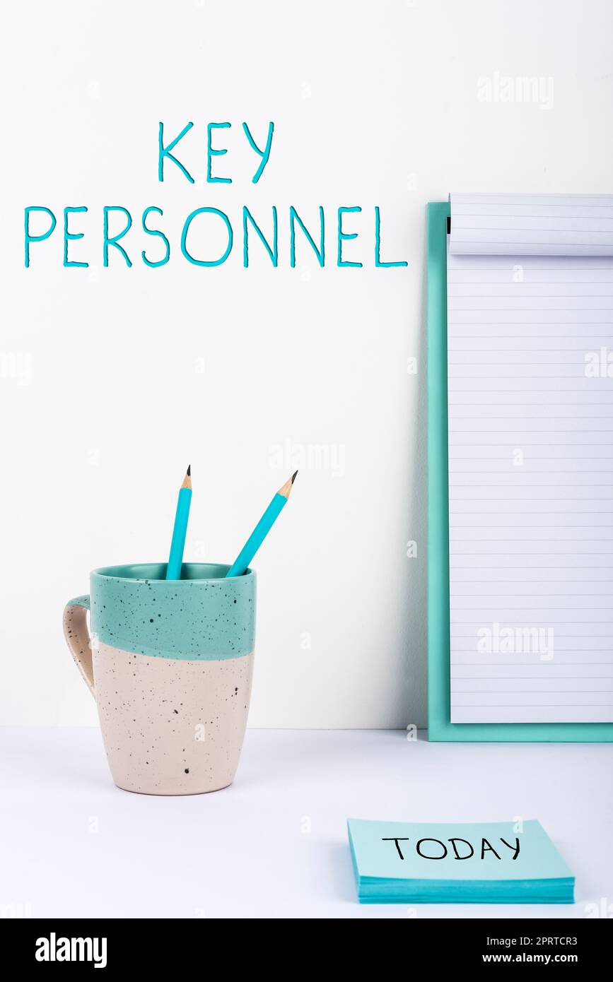 Didascalia concettuale personale chiave. Parola scritta sui direttori del programma responsabili del progetto di investigatore principale Foto Stock