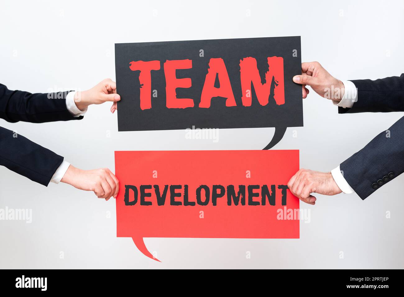 Scrittura a mano Team DevelopmentScoprite perché e come i piccoli gruppi cambiano nel tempo con i grafici. Approccio aziendale Scoprite perché e come i piccoli gruppi cambiano nel tempo con i grafici Foto Stock