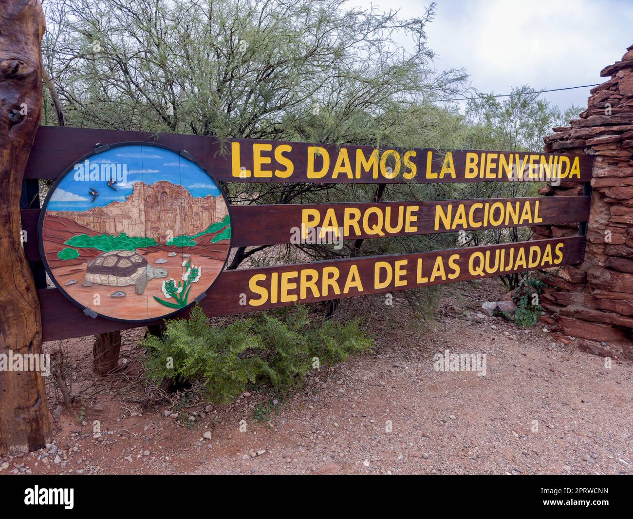 Cartello all'ingresso del Parco Nazionale Sierra de las Quijadas, San Luis, Argentina. Foto Stock