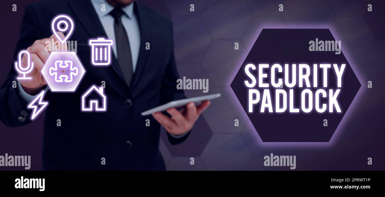 Testo a mano lucchetto di sicurezza corpo in acciaio temprato e doppio Grillo di bloccaggio di uno supplementare. Parola per corpo in acciaio temprato e Grillo di bloccaggio doppio di uno supplementare Foto Stock