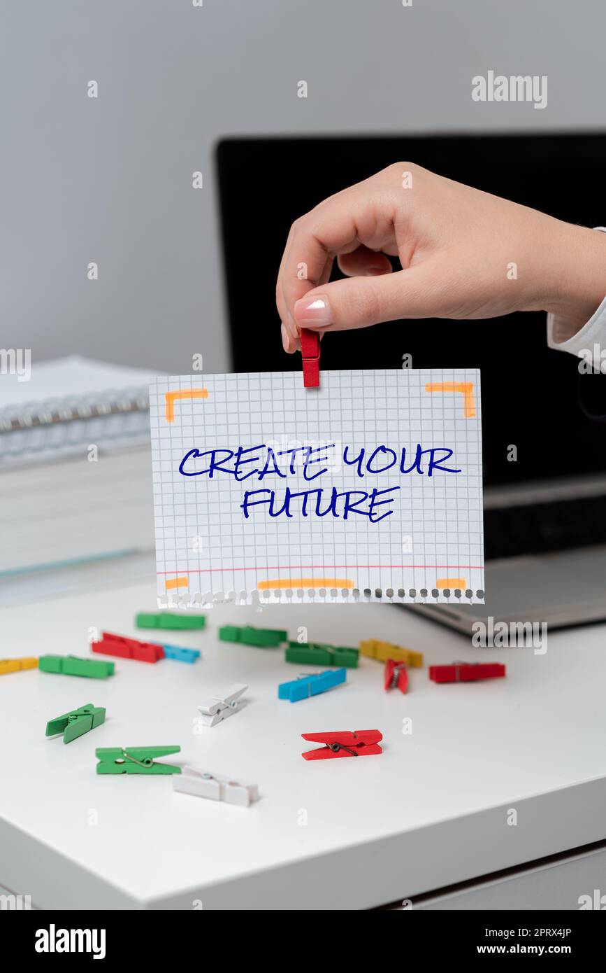 Visualizzazione concettuale Crea il tuo obiettivo FutureSet e obiettivi di carriera piano avanti raggiungi. Internet Concept Set Target e Career Goals Plan Forward Reach Out Foto Stock