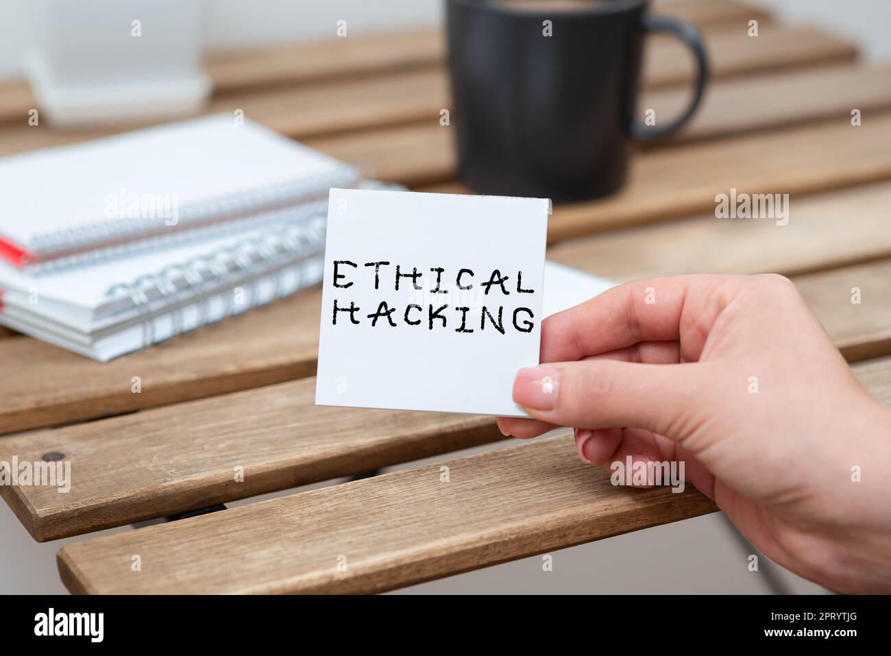 Visualizzazione concettuale Etical Hacking, Word per un tentativo legale di cracking di una rete per il test di penetrazione Foto Stock