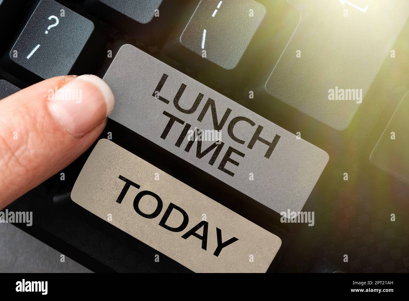 Visualizzazione concettuale ora pranzo, concetto di Internet pasto a metà giornata dopo la colazione e prima di cena Foto Stock