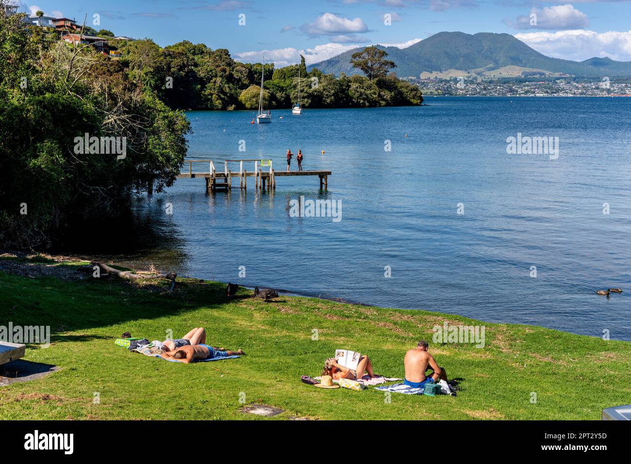 Lago Taupo, regione di Waikato, Isola del Nord, Nuova Zelanda. Foto Stock