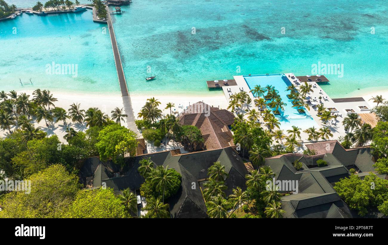 Vista aerea, Lankanfushi, Paradise Island con bungalow sull'acqua, Atollo Nord di Male, Oceano Indiano, Maldive Foto Stock