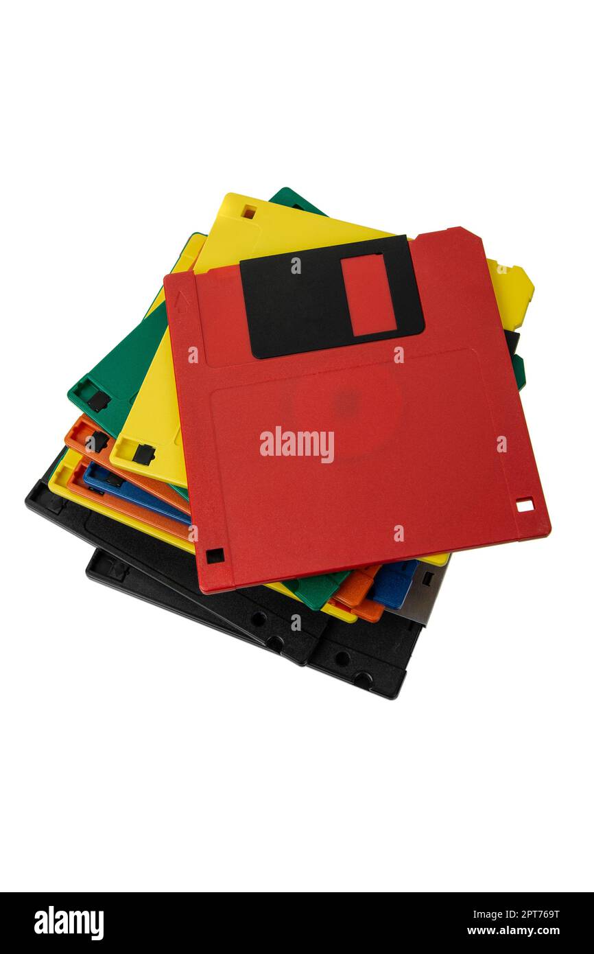 Floppy disk multicolore da 3,5 GB. Supporto di memorizzazione magnetico obsoleto. Isolare su sfondo bianco. Foto Stock