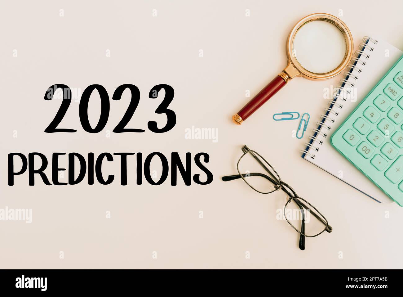 Ispirazione mostrando segno 2023 previsioni, Business idea elenco di cose che si sentono che andare ad accadere senza prova Foto Stock