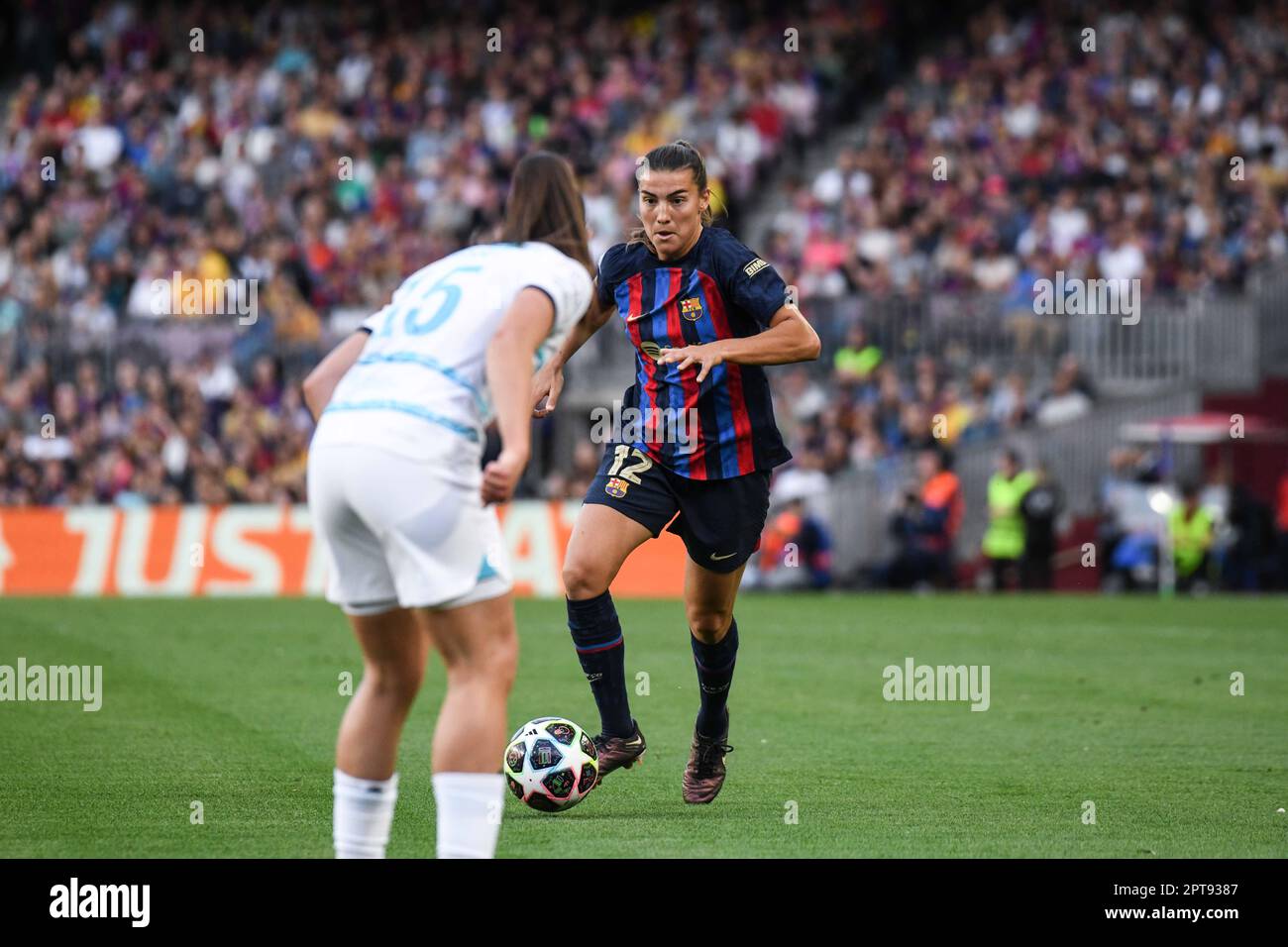 BARCELLONA, SPAGNA - 27 APRILE: Incontro tra FC Barcelona e Chelsea nell'ambito della semifinale 2 di 2 della UEFA Women's Champions League a Spotify Camp Nou il 27 aprile 2023 a Barcellona, Spagna. (Foto di Sara Aribó/PxImages) Foto Stock