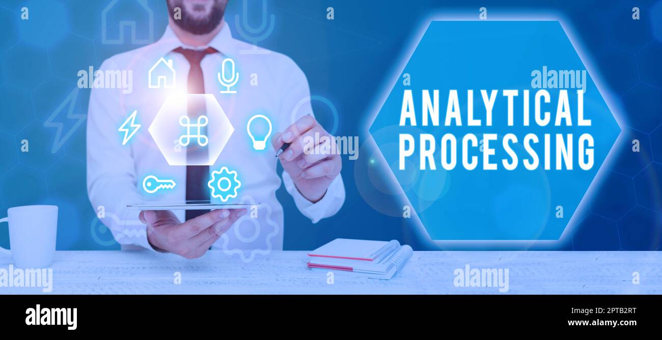 Didascalia concettuale elaborazione analitica, idea aziendale visualizzazione semplice di report Scrittura Data Mining e Discovery Foto Stock