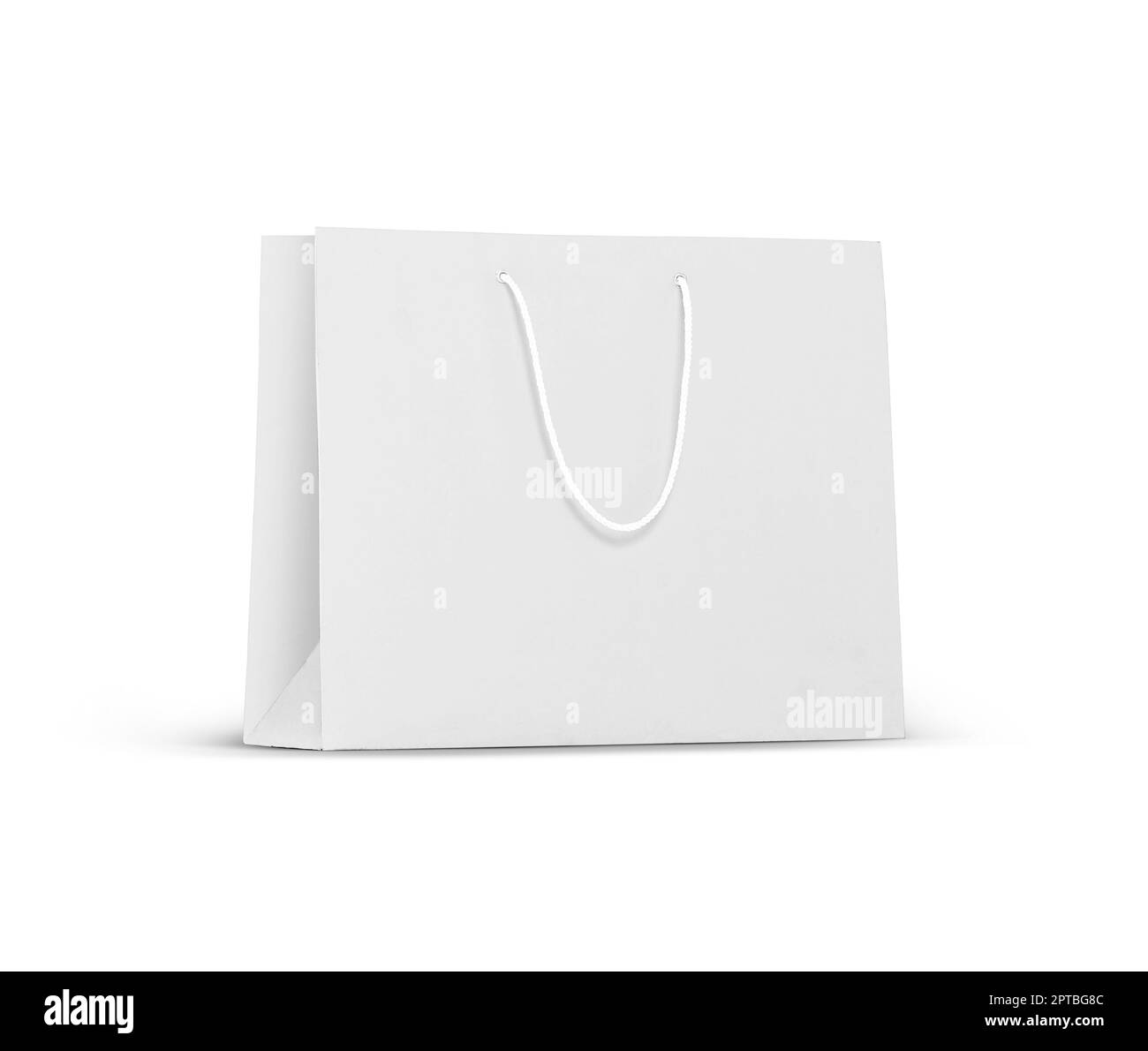 Sacchetto di carta bianco isolato su sfondo bianco Foto Stock