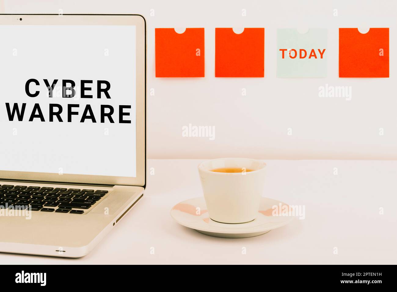 Didascalia di testo che presenta Cyber Warfare, Business Concept Virtual War Hackers System attacca il Ladro digitale Stalker Foto Stock