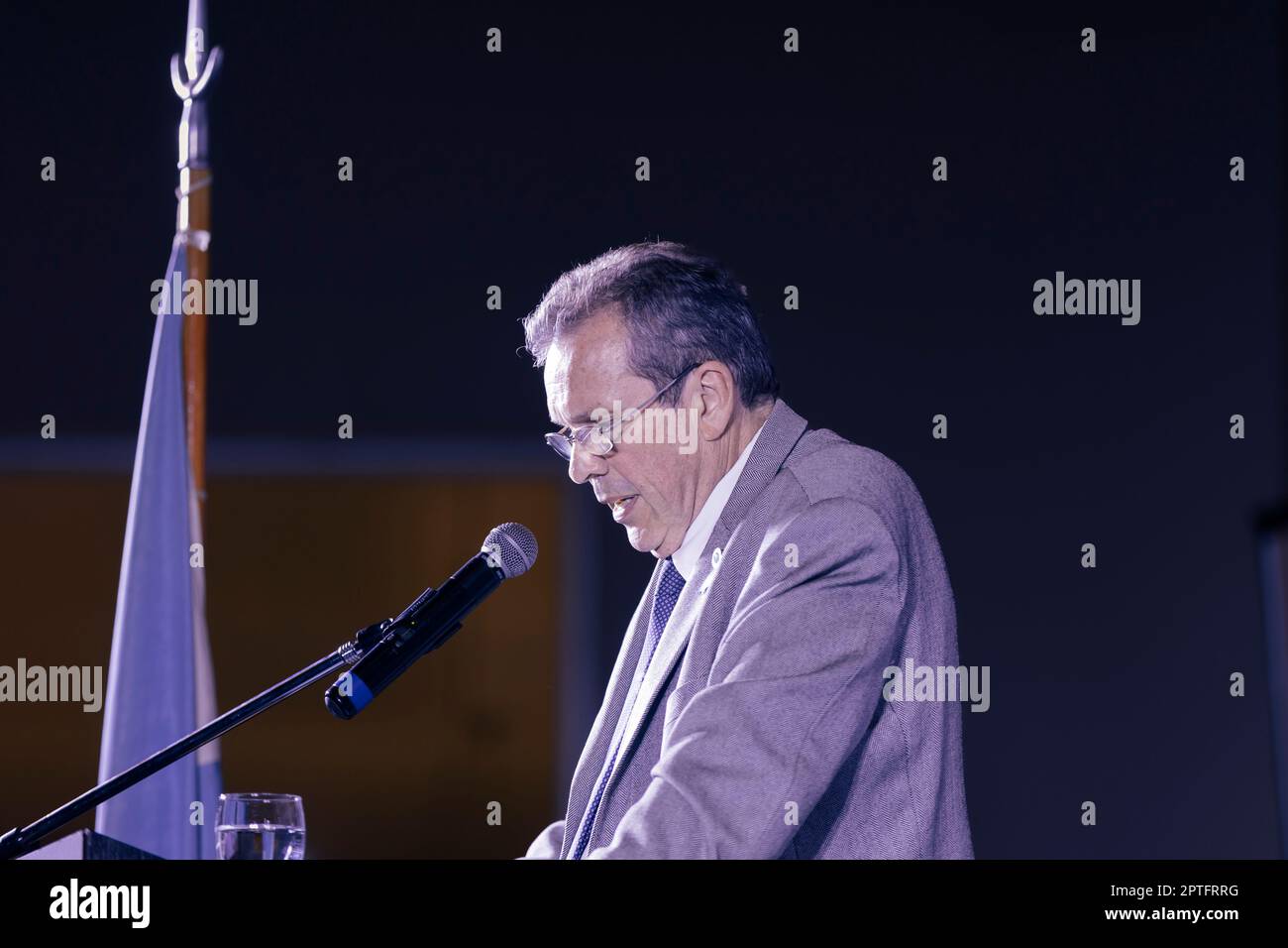 Buenos Aires, Argentina. 27th aprile 2023. La cerimonia di apertura della Fiera Internazionale del Libro di Buenos Aires del 47th si è tenuta fino al 15 maggio presso la Rural Property, con oltre duemila attività in programma. Il Ministro della Cultura della Nazione argentina Tristán Bauer durante la cerimonia di apertura. (Credit: Esteban Osorio/Alamy Live News) Foto Stock