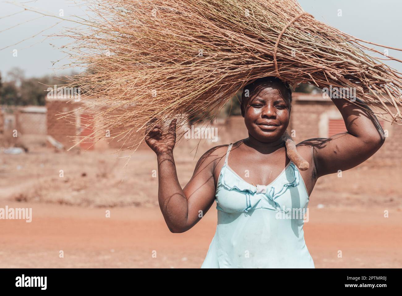 Ouagadougou, Burkina Faso. Dicembre 2017. Alcuni momenti di vita quotidiana nella campagna vicino alla capitale Foto Stock