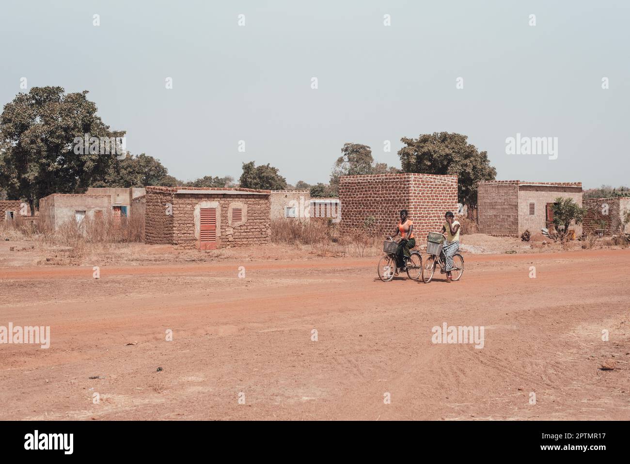 Ouagadougou, Burkina Faso. Dicembre 2017. Alcuni momenti di vita quotidiana nella campagna vicino alla capitale Foto Stock